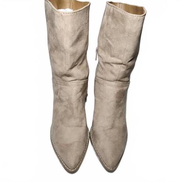 Universal Thread Women's Knee-High Beige Suede Boots Size 7.5 - Picture 8 of 10